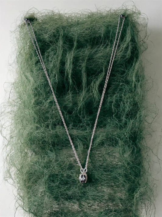 Magnetic Friendship Necklace: The Meaning Behind the Pull